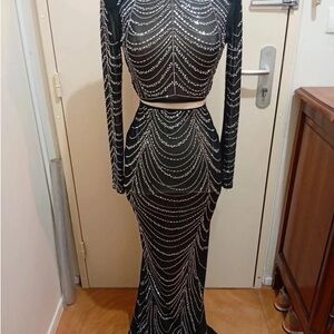 Chic Long Sleeve Black and Silver Dress